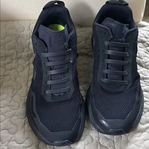 Veja Women’s Impala Sneakers W9/M7